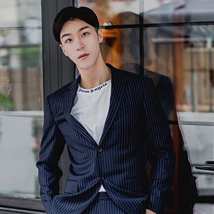 ��ɫ��(x��)�Q�y��������